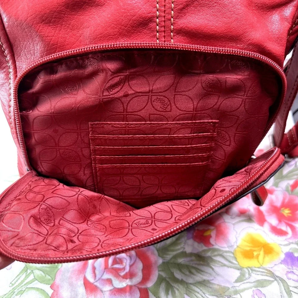 Vintage 90s Fossil Red Genuine Leather Crossbody Organizer Bag 11x11‎